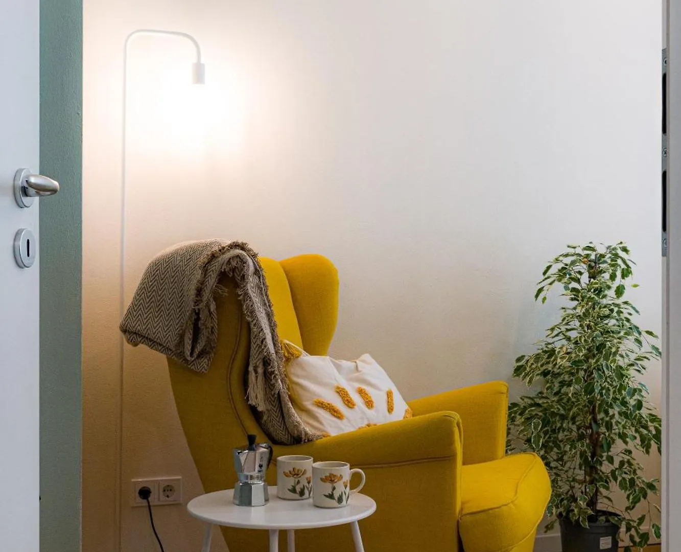 Homestay T&K Hosting At Hauptbahnhof Apartment Munich